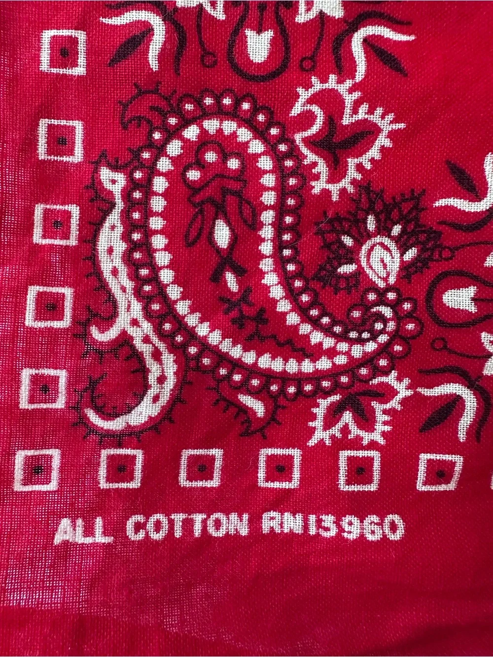⁠Vintage USA Red Paisley Bandana All Cotton RN 13960 Western Paris Accessories⁠